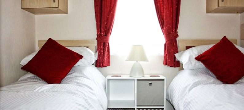 Twin bedroom