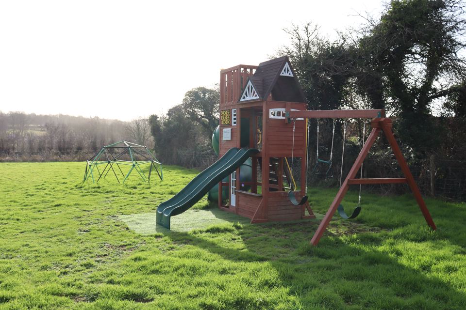 Children's play frame