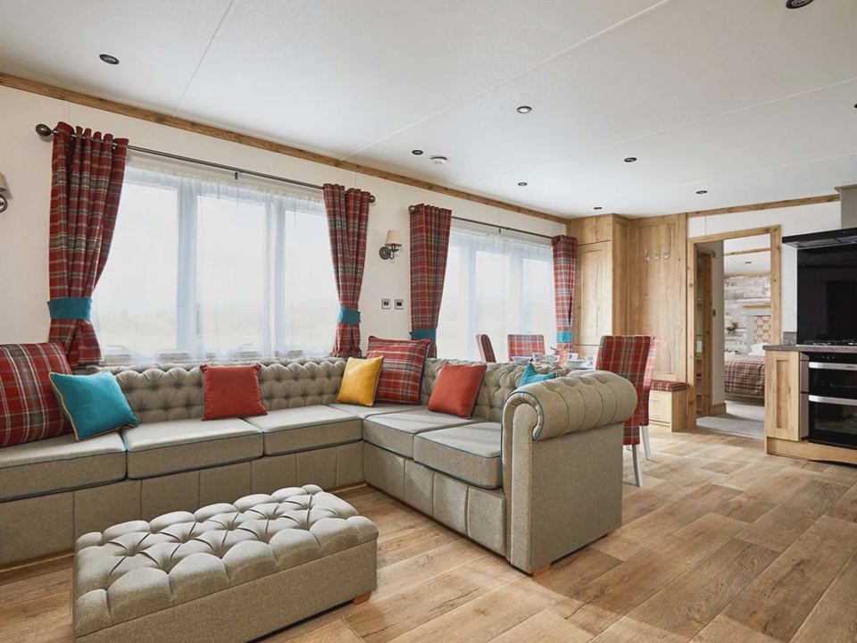 Caravan lounge