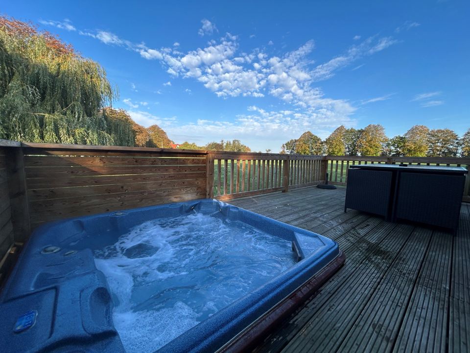 Hot tub on the veranda