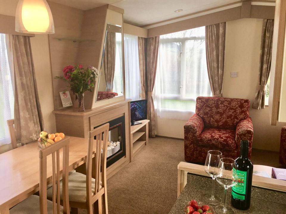 Lounge and dining area
