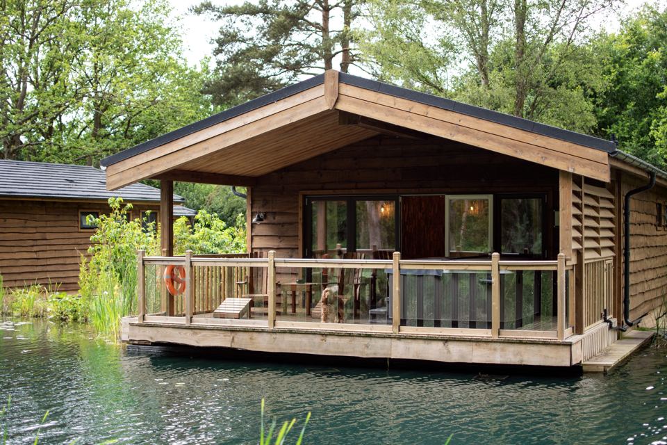 Lodge on the water