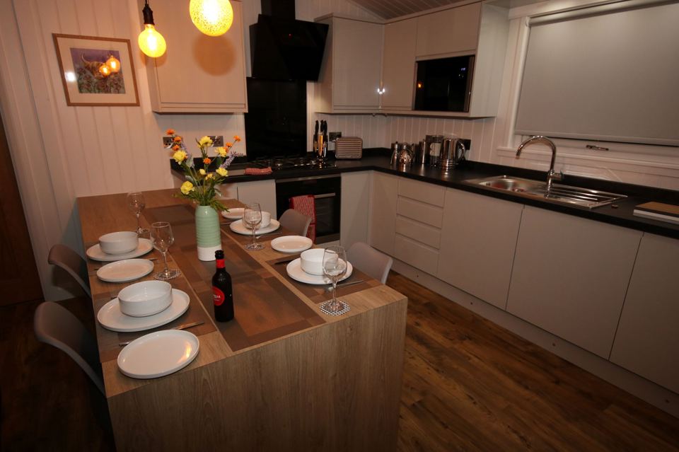 Kitchen and dining table