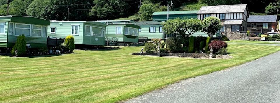 Statics and lawns