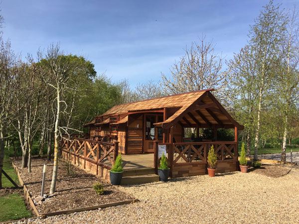 Cedar lodge with deck