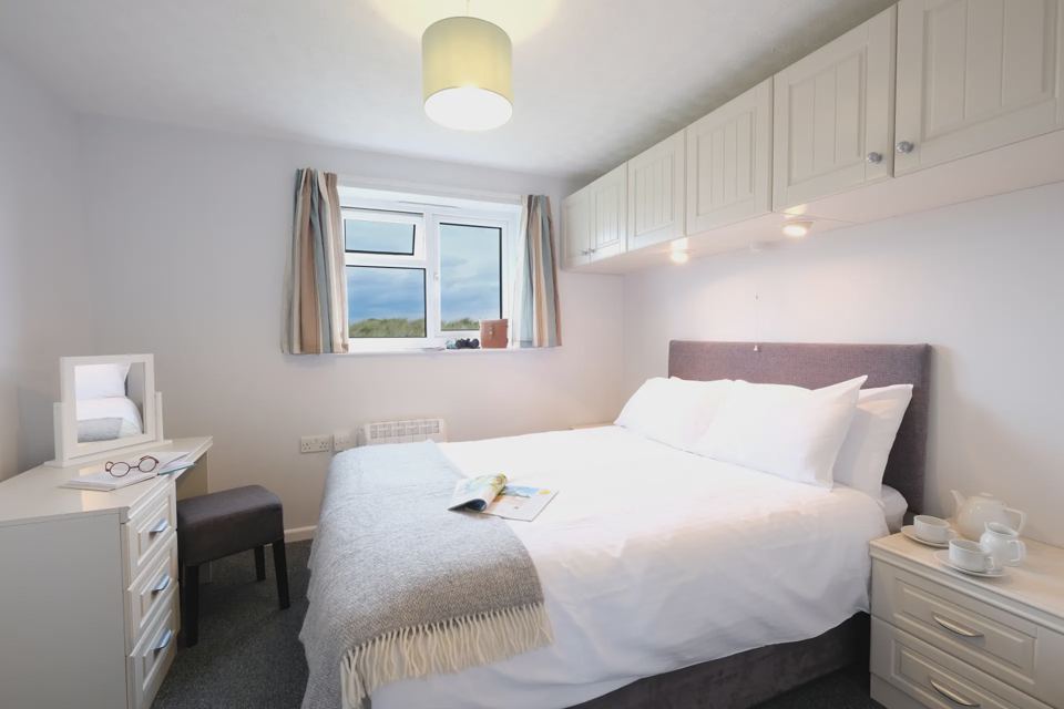 Bedroom with double bed