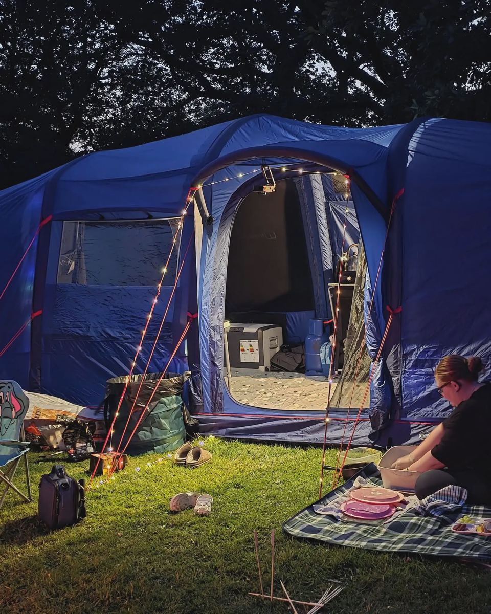 Family tent set up