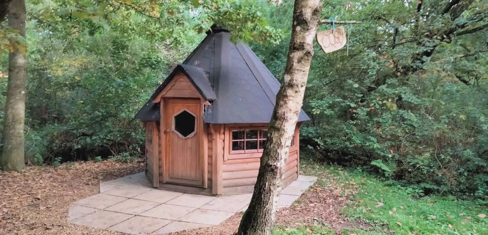 Hexagonal cabin