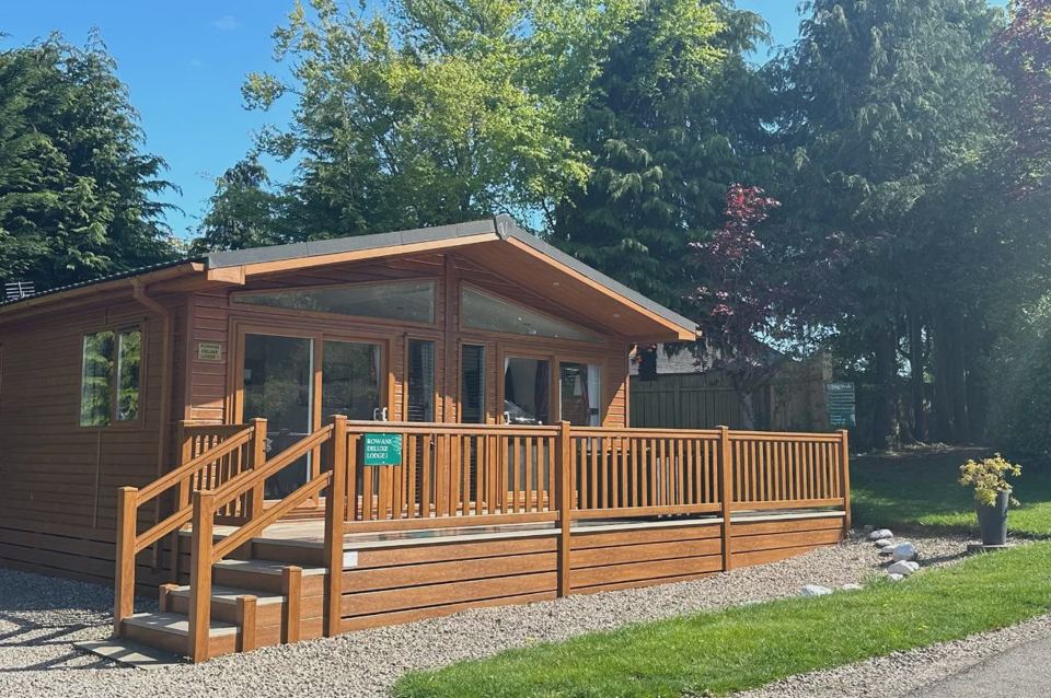 Lodge with decking