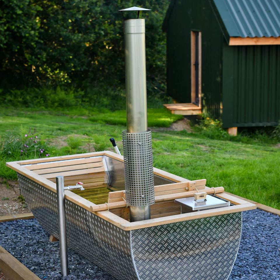 Wood-fired hot tub