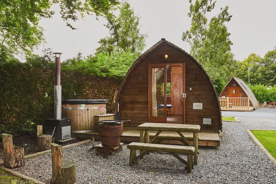 Glamping pod with hot tub