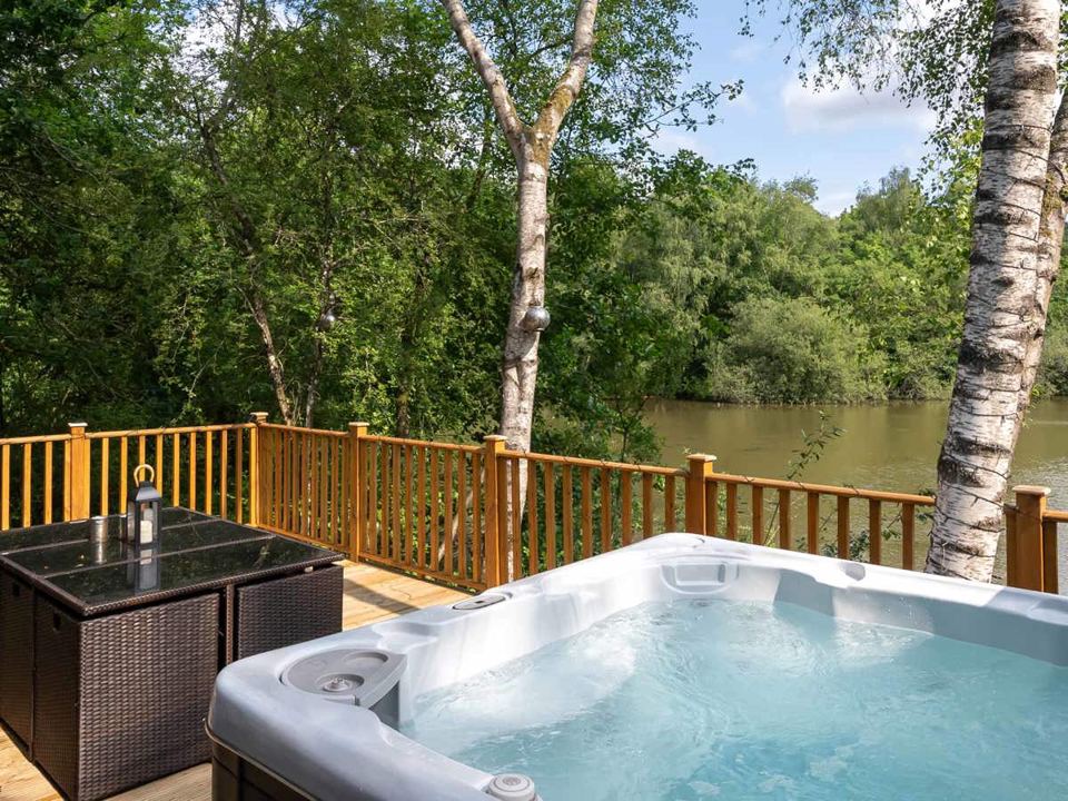Decking and hot tub by the lake