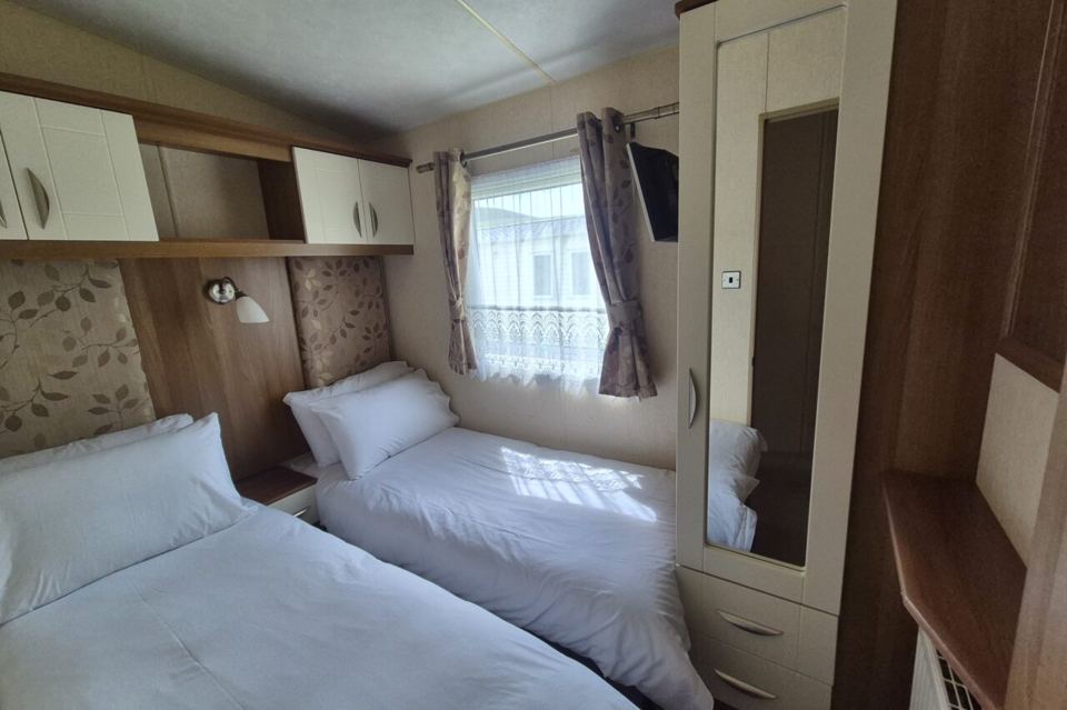 Twin bedroom in a caravan