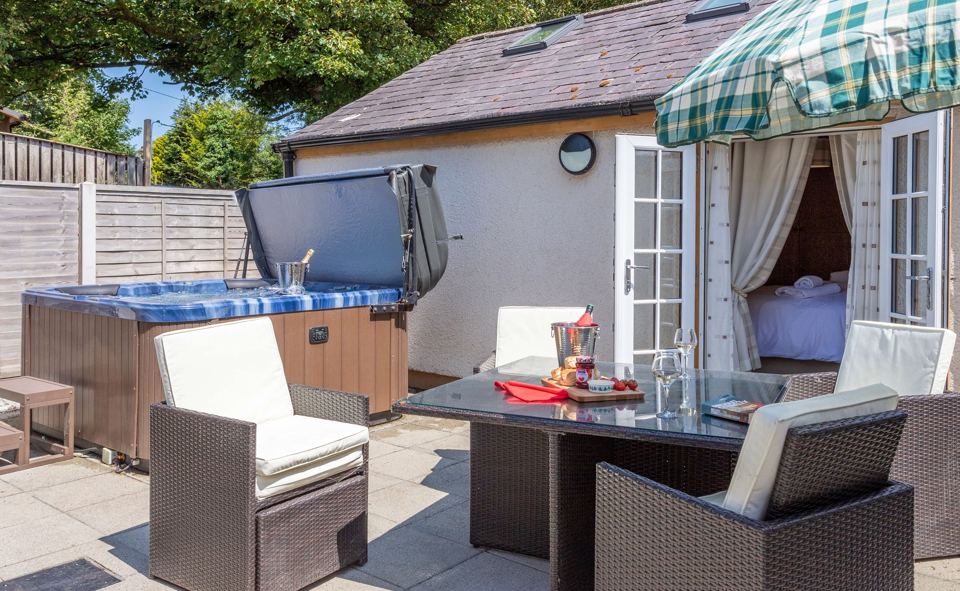 Cottage patio and hot tub