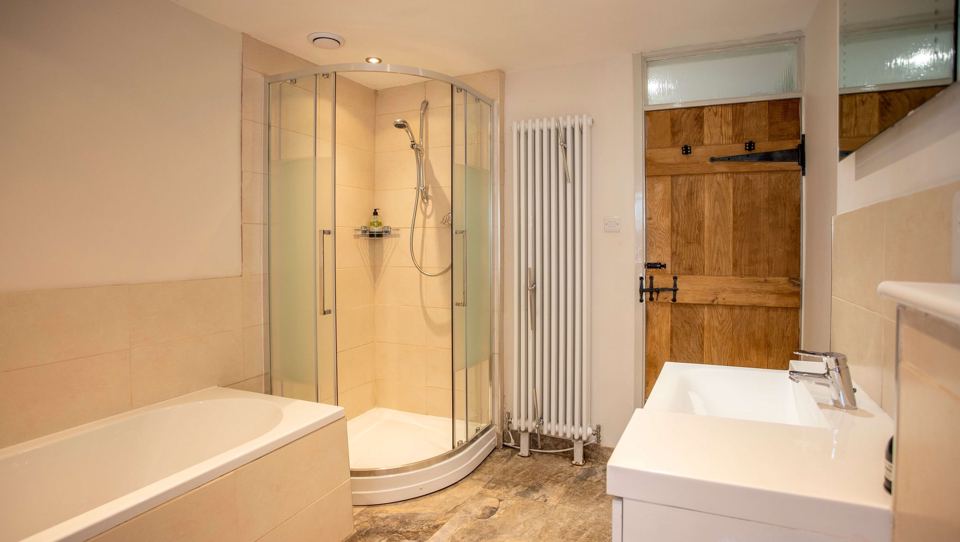 Cottage bathroom