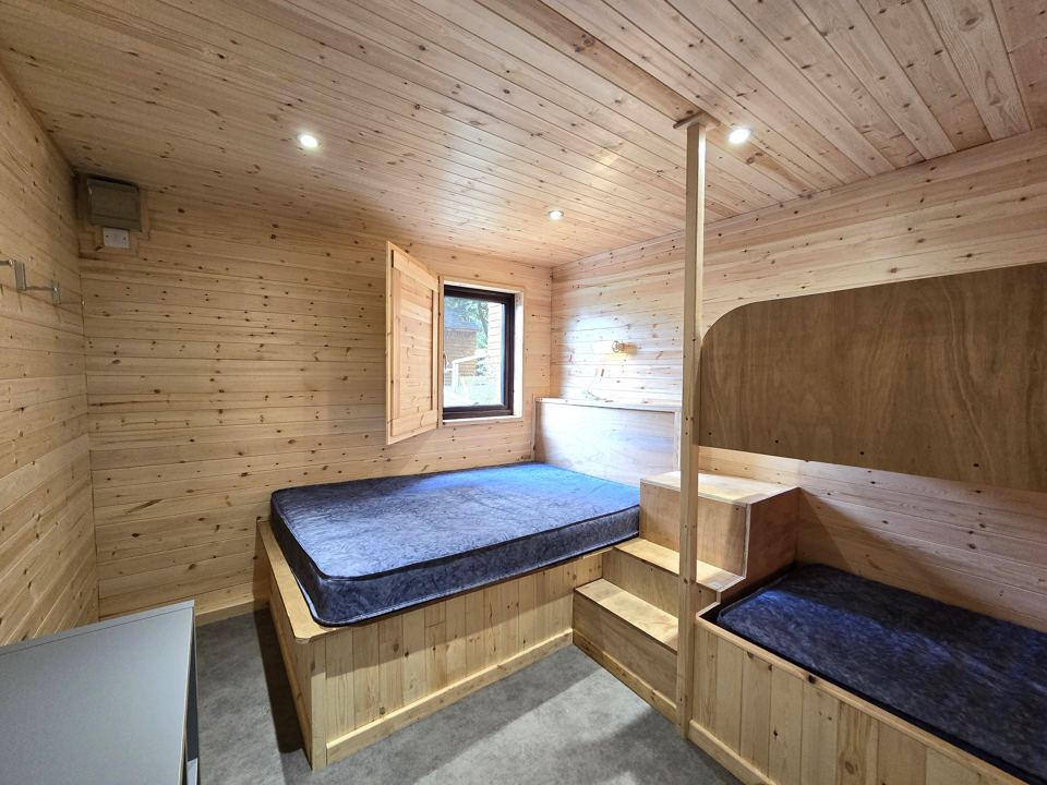 Lodge bedroom with bunks