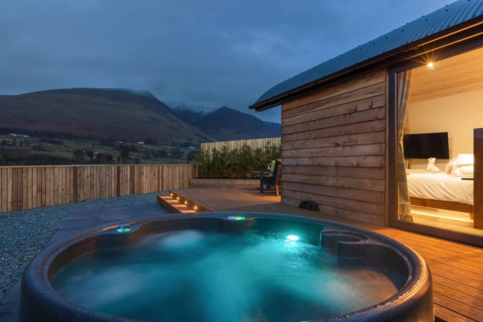 Pod with hot tub and mountain views