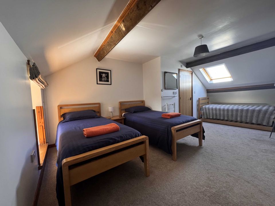 Twin bedroom in the barn