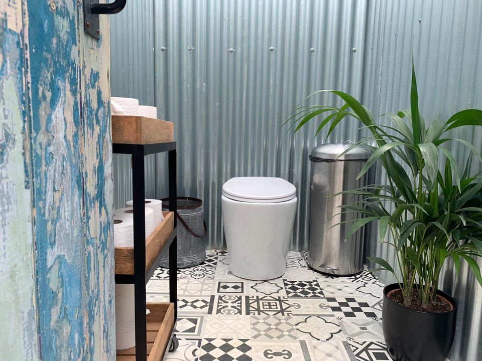 Compost toilet