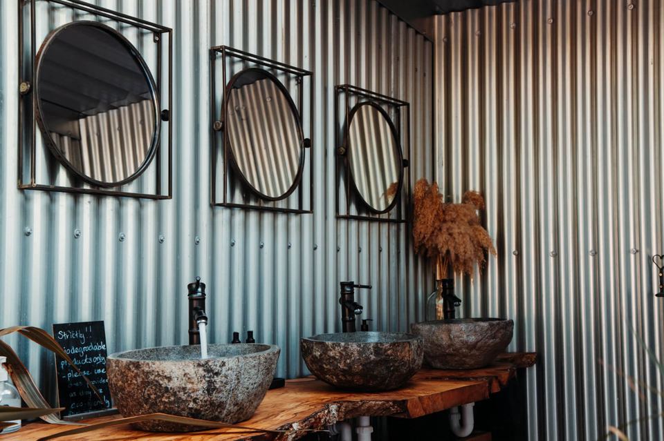 Washroom basins