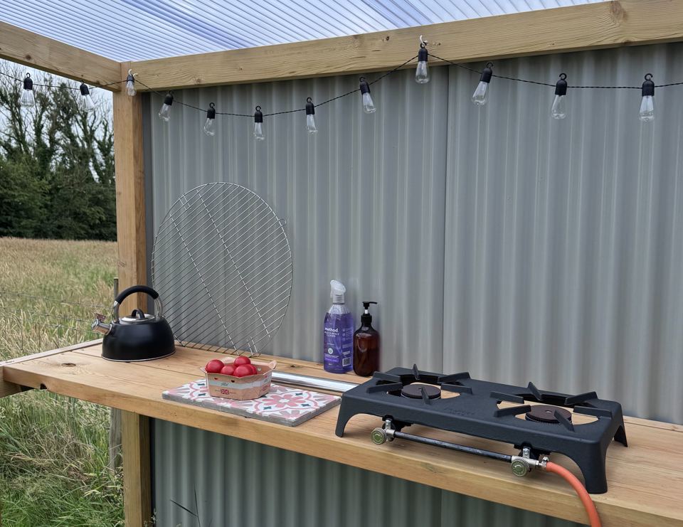 Outdoor kitchen with gas stove