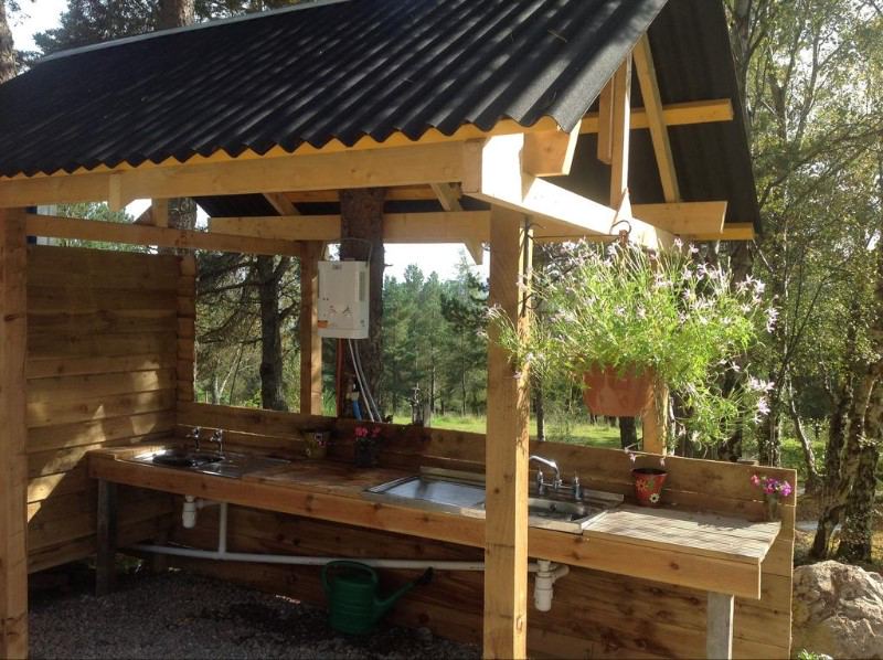 Covered outdoor sinks