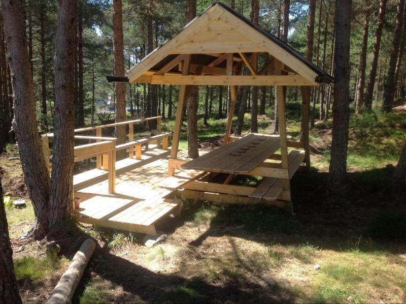 Timber picnic shelter