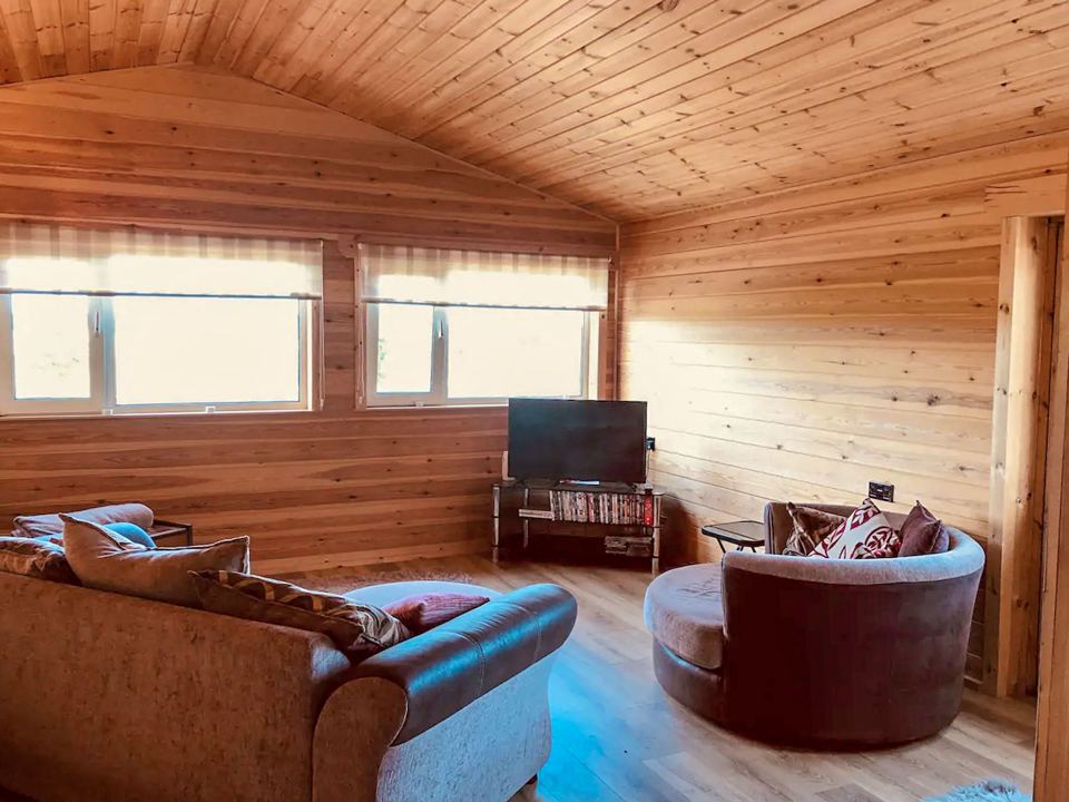 Lodge lounge with TV
