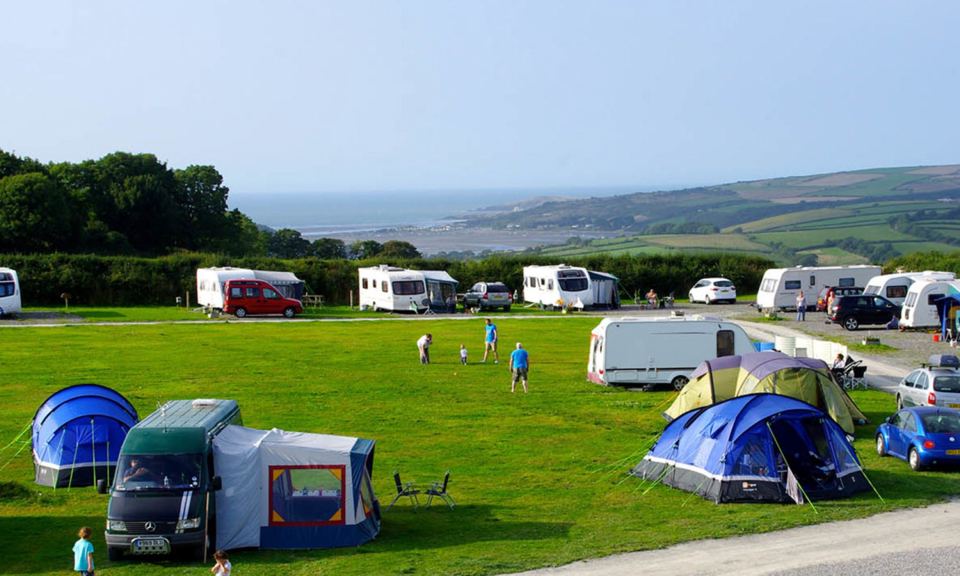 Tents and tourers with sea view
