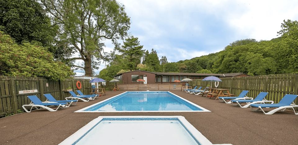 Outdoor pool and paddling pool