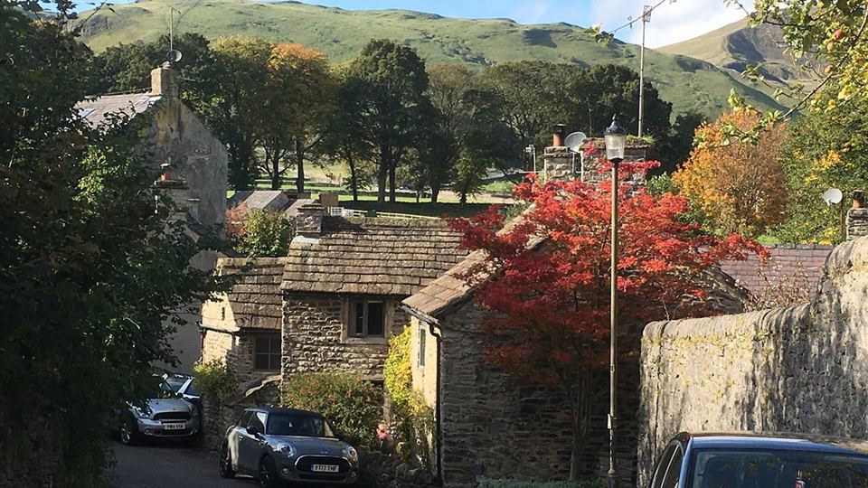 Castleton village below the hills
