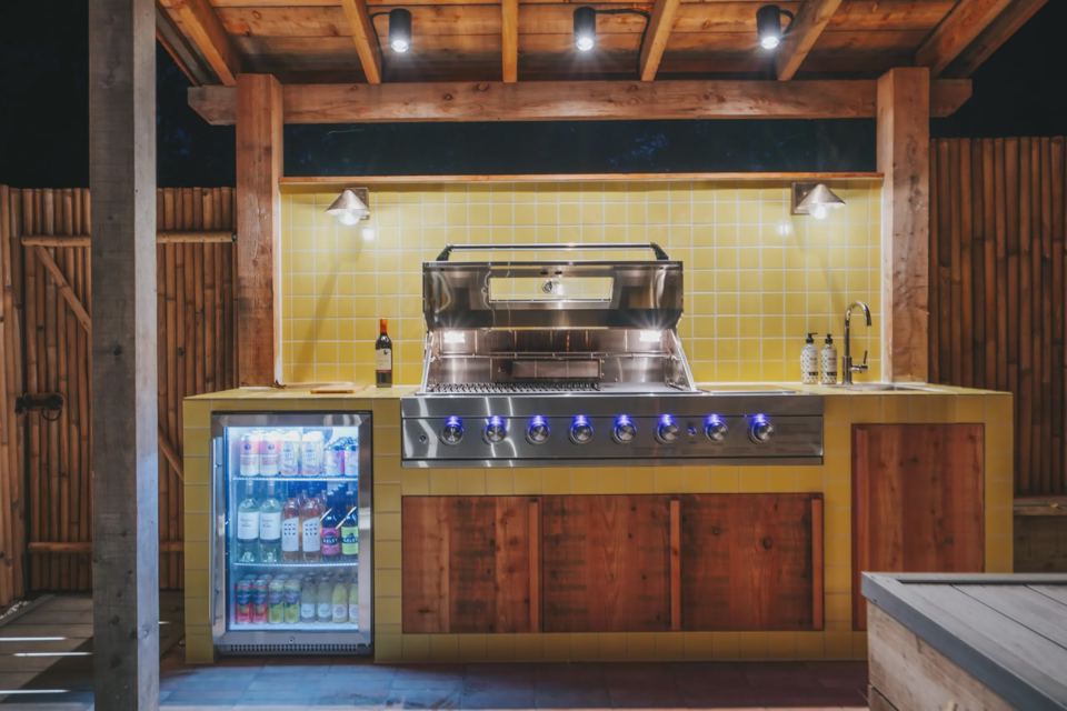 Outdoor kitchen and grill