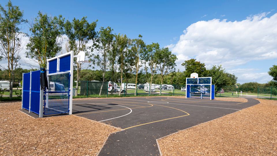 Multi-use games court