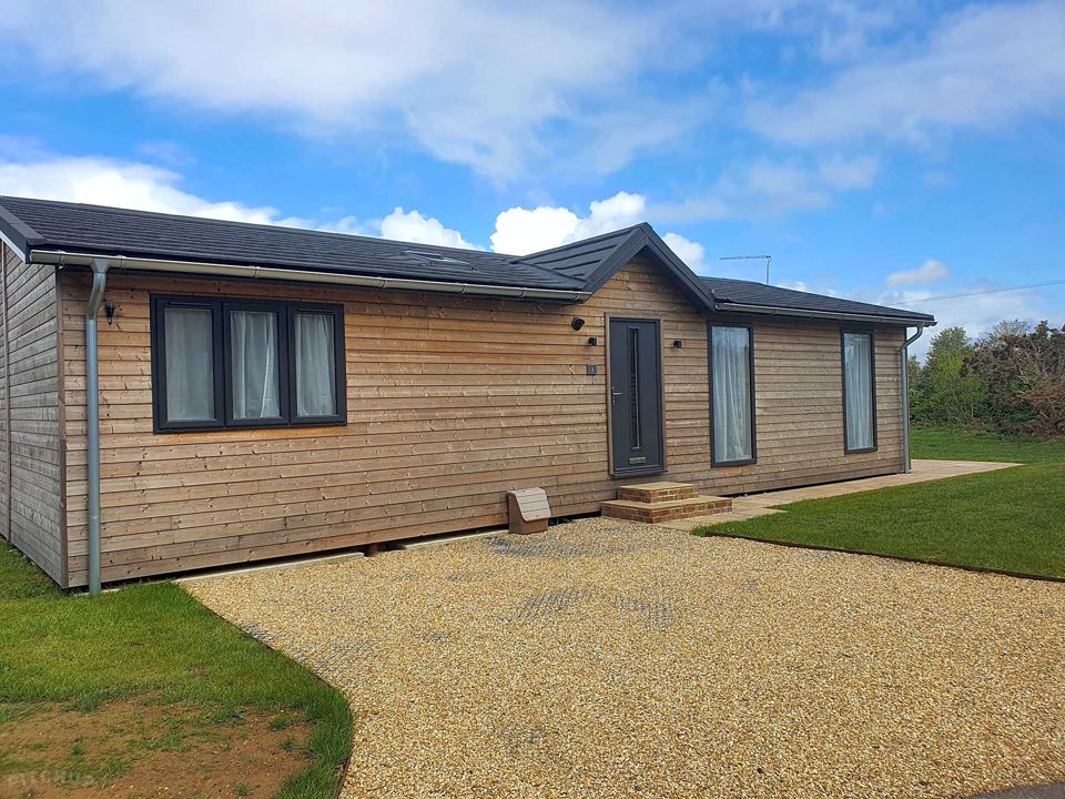 Lodge and gravel drive