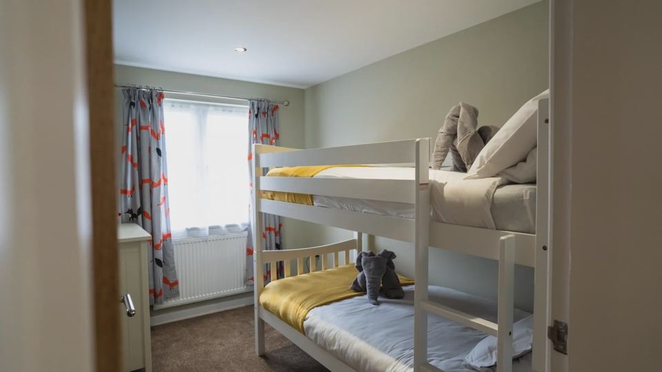Bunk bedroom