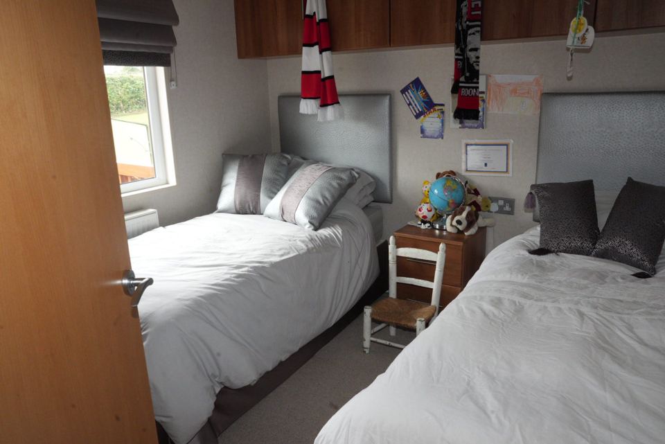 Twin bedroom in the cottage
