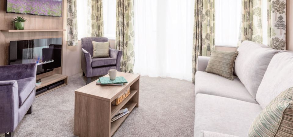 Lodge lounge