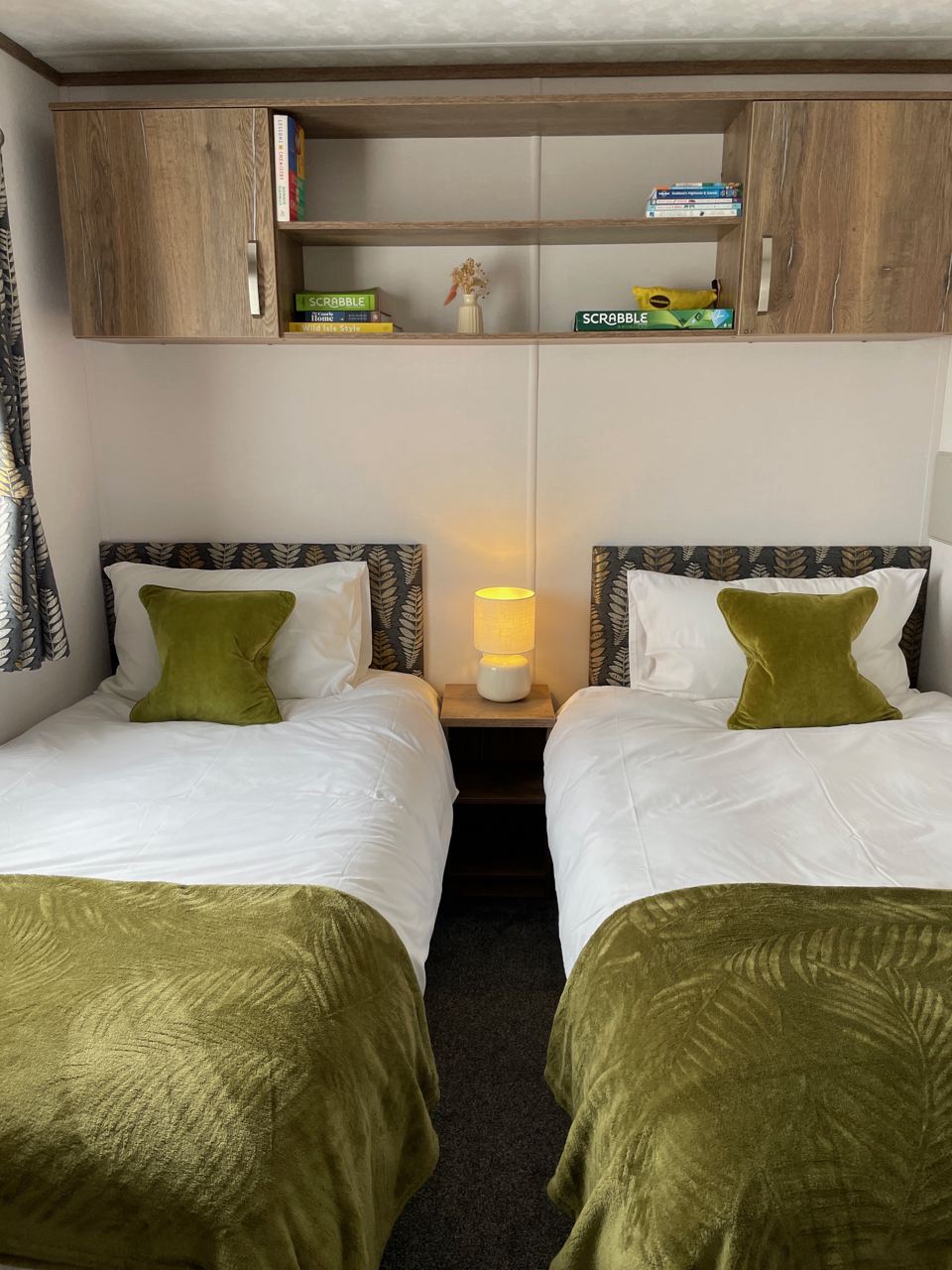 Twin bedroom