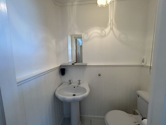 En-suite toilet and basin