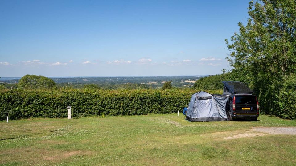 Hedged pitch with a view
