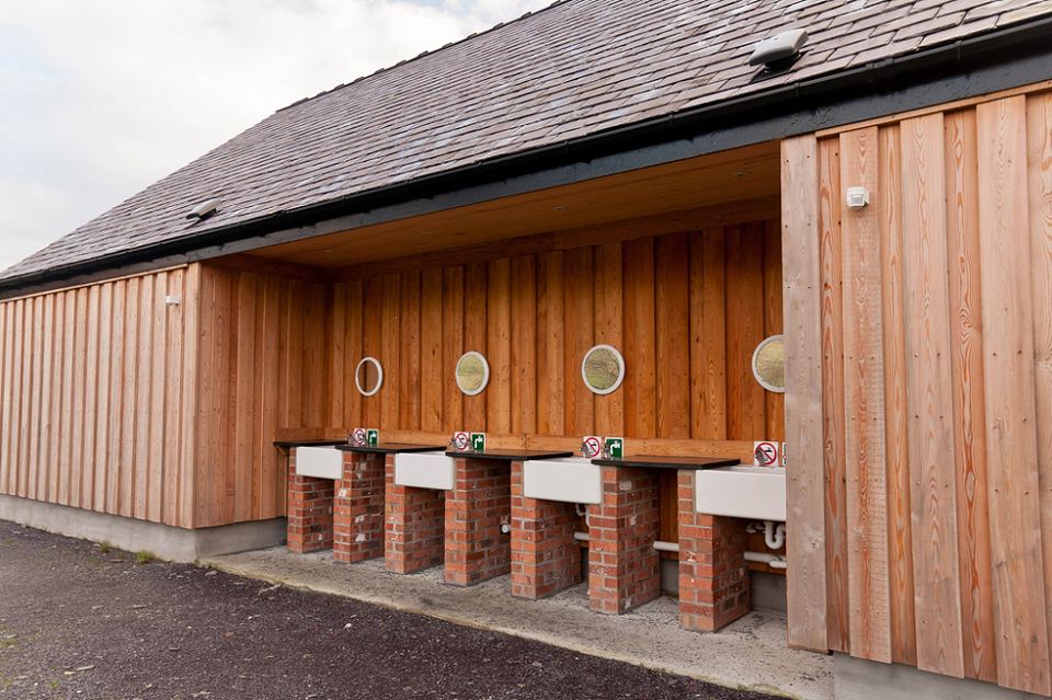 Washing-up area and block