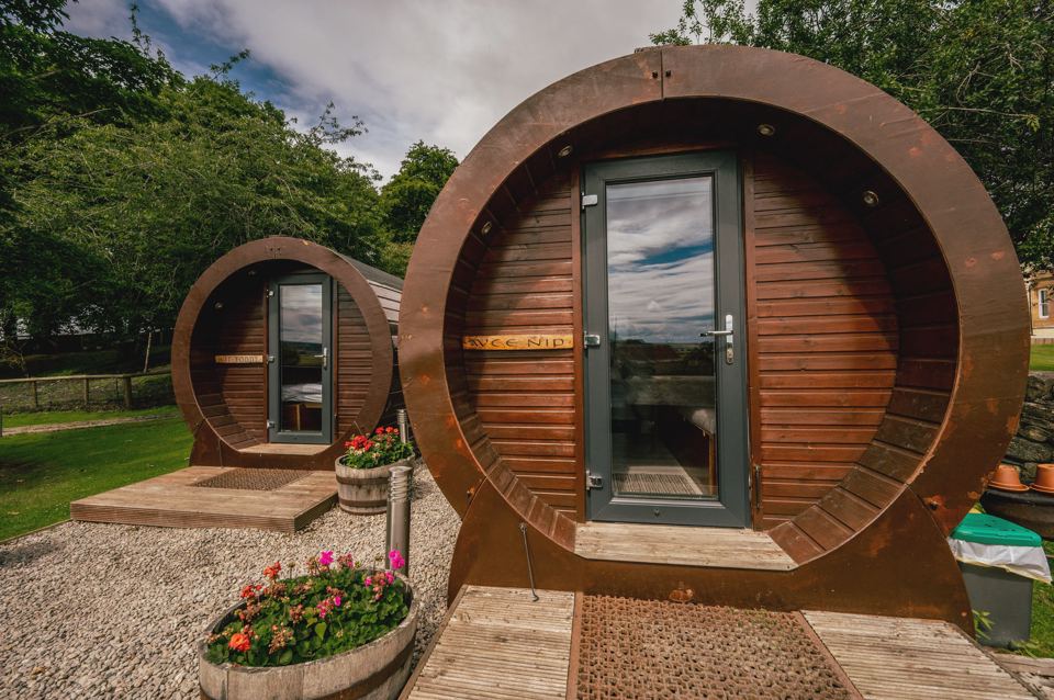 Whisky barrel pods