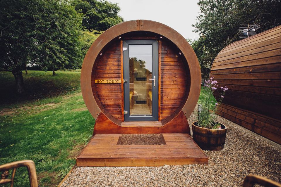 Whisky barrel pod