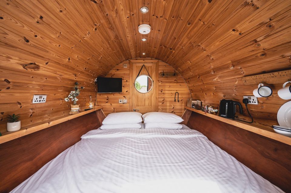 Bed inside a barrel pod