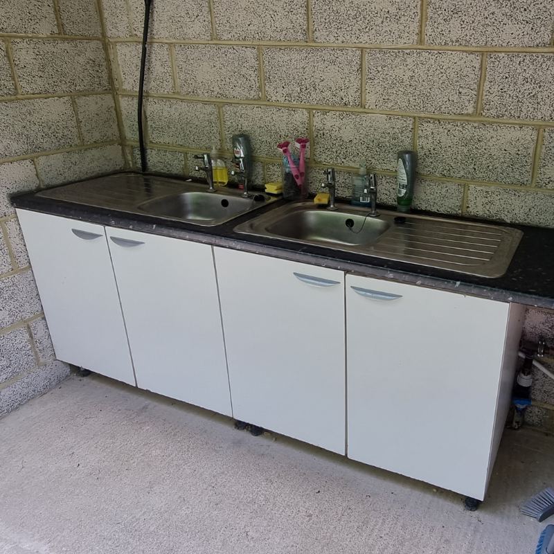 Washing-up area