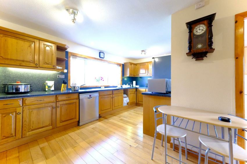 Cottage kitchen