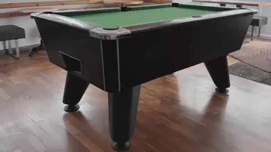 Pool table