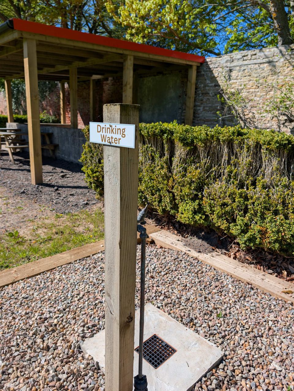 Drinking water point and shelter