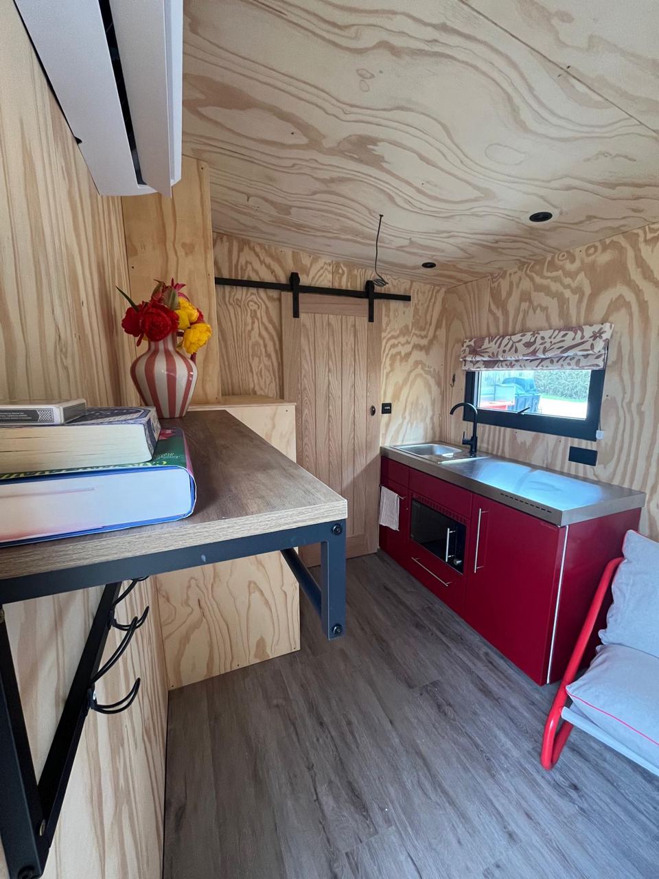 Cabin kitchen unit