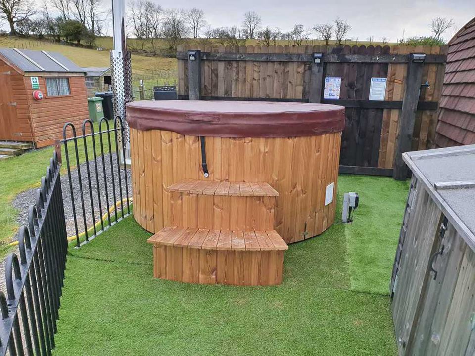 Wood-fired hot tub